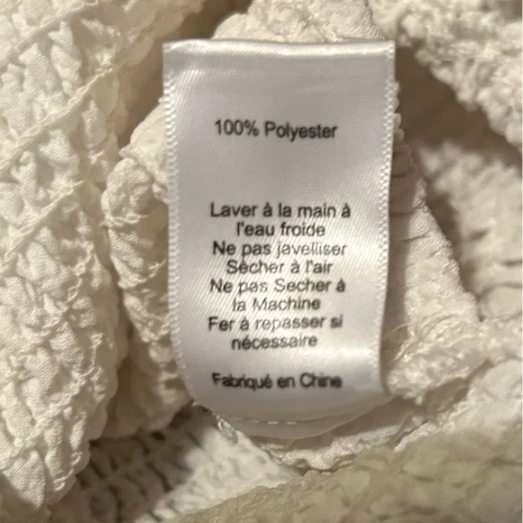 NWT Lush Smocked Ring Cut Out top off white size large - Picture 9 of 9